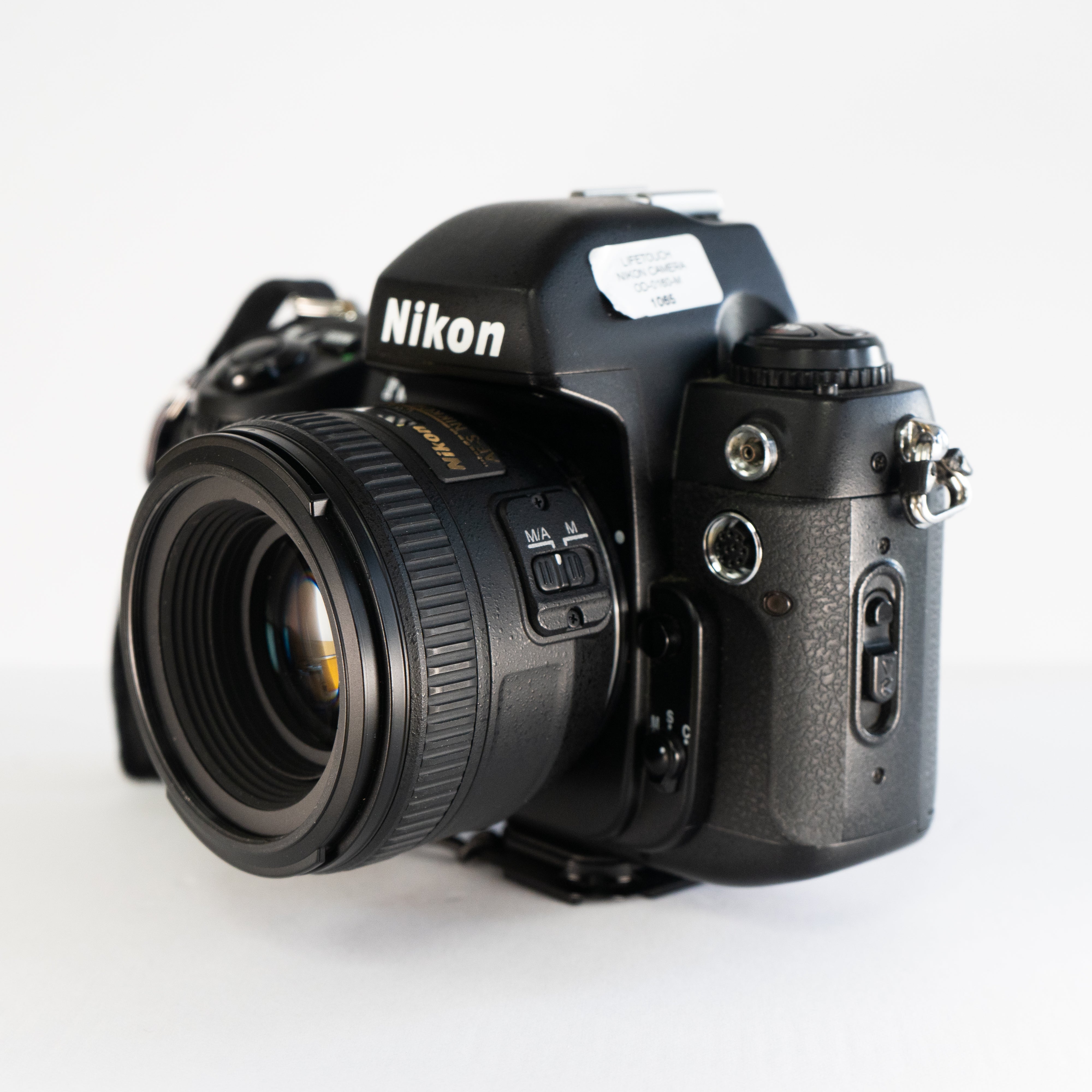 NIKON F100 NIKKOR 28-200mm フィルムカメラ 一眼レフ Nikon F100 フィルムカメラ ニコン 一眼レフカメラ